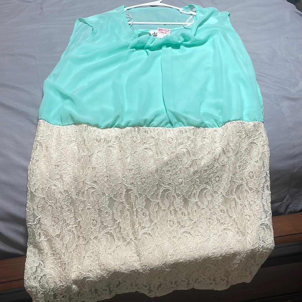 NWT deb mint and cream dress size 2xl
